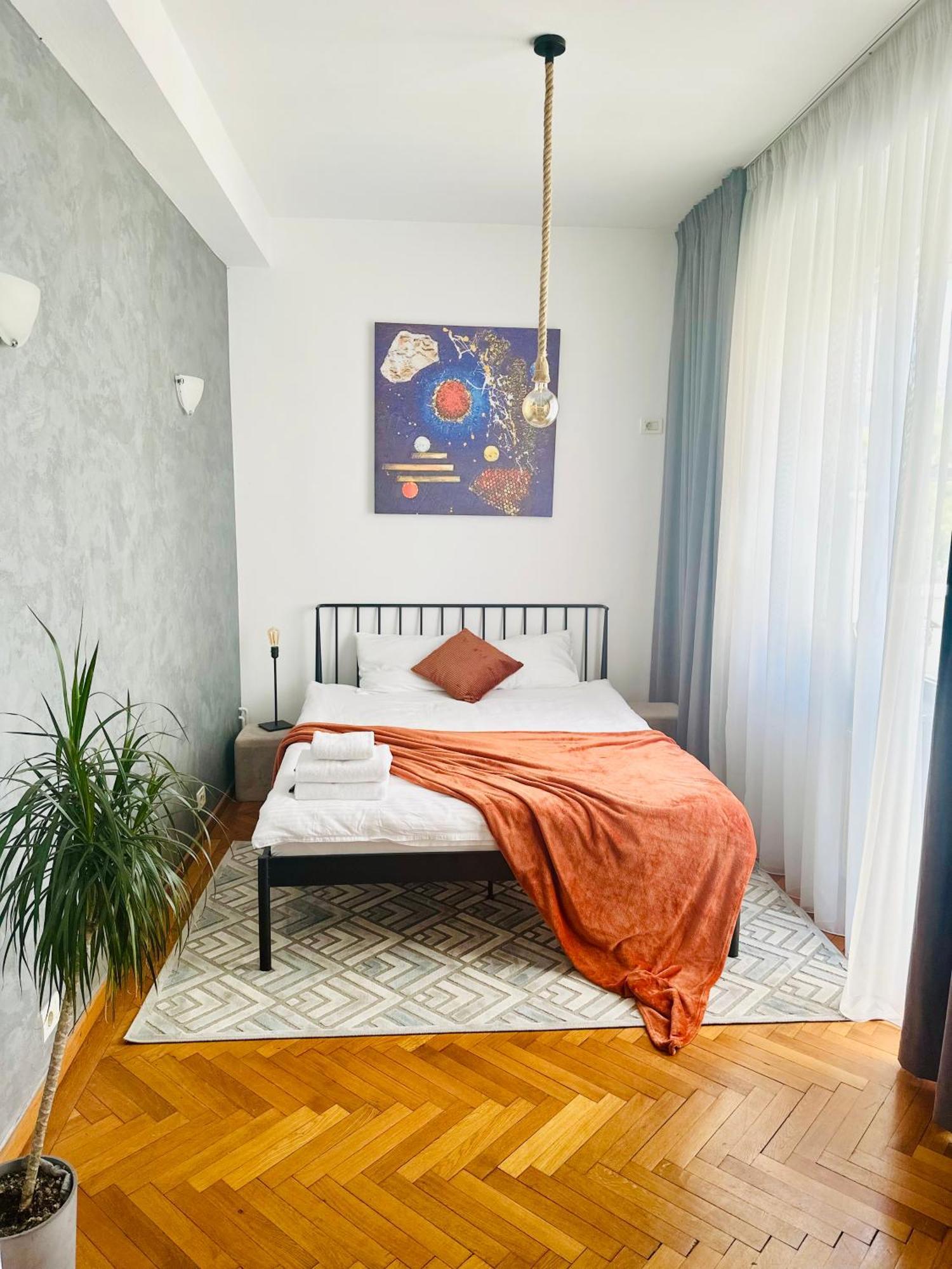 2 Bedroom - Romanian Athenaeum Bucarest